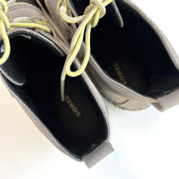 Sorel Size 7 Out n About Rain Boots Zest/Dove Patent Leather Vulcanized Rubber - Picture 7 of 9